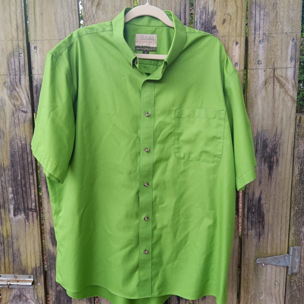 CABELA'S Green Button Down Short Sleeve Men's Shirt XL